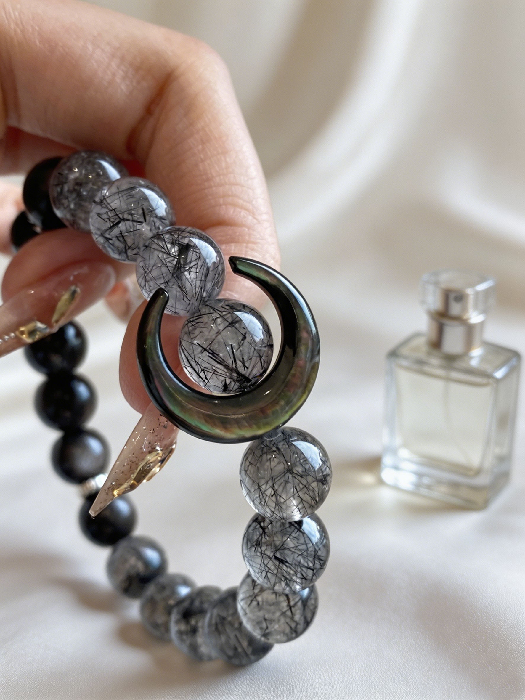 Black Moon Stillness product image 6